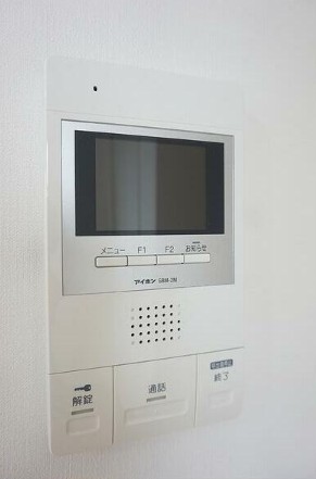 セキュリティ　モニター付きインターホンで防犯面も安心です！
