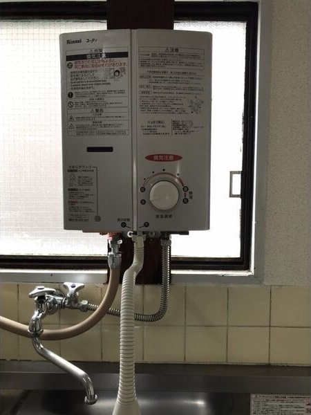 その他設備　給湯機