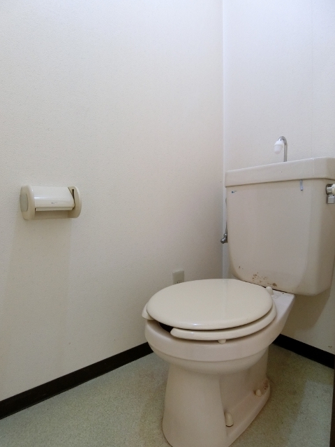 トイレ　図面と現状に相違がある場合には現状を優先