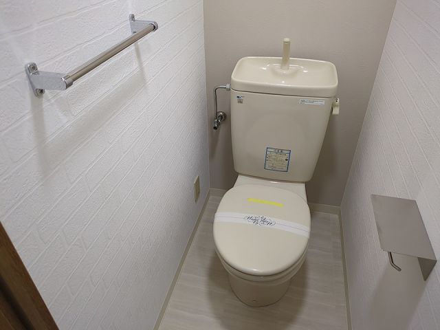 ウイングマンション松下のトイレ写真