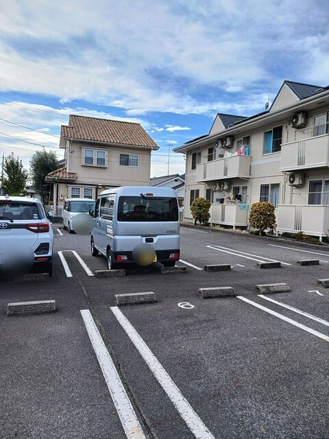 駐車場　駐車場