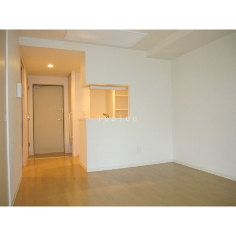 その他部屋・スペース　日当たりの良い明るいお部屋です。
