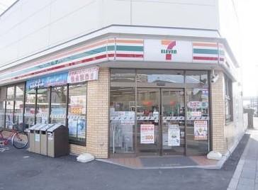 コンビニ　セブンイレブン 葛飾水戸街道四つ木店（コンビニ）まで502m