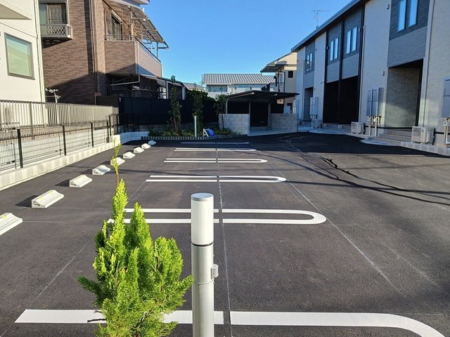 駐車場　車をお持ちの方に嬉しい駐車場付きの物件です