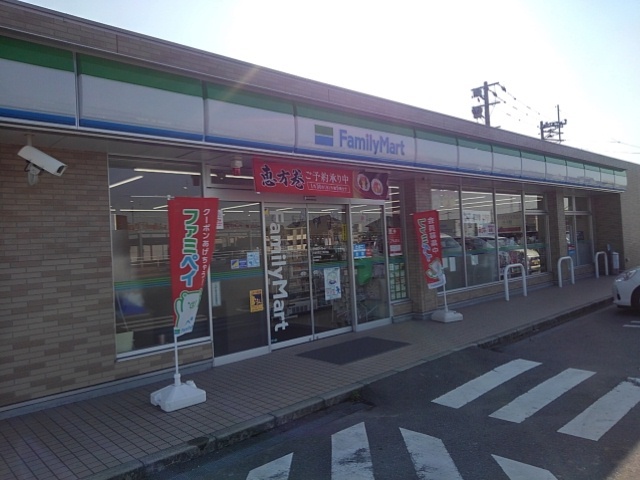 コンビニ　ファミリーマート西田工業団地店（コンビニ）まで520m