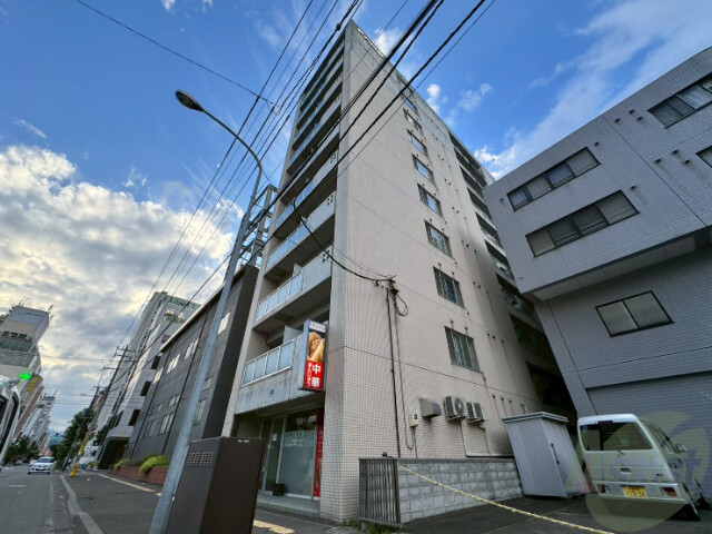 建物外観　札幌市中央区南５条「フェイス」