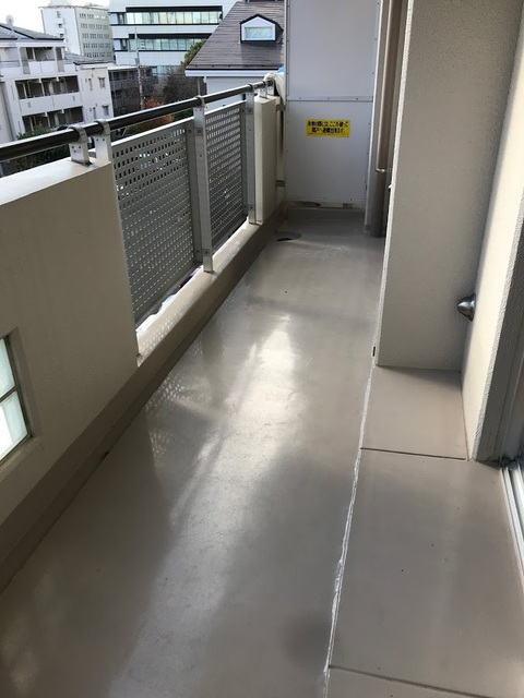 バルコニー