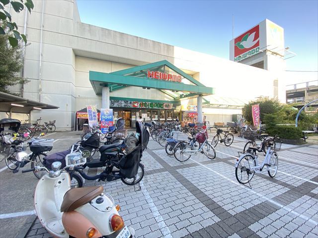 スーパー　平和堂　真砂店（スーパー）まで869m