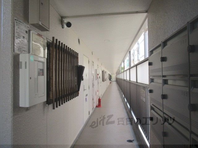 ロビー　通路