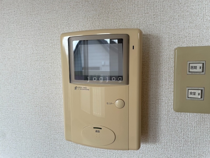 セキュリティ　モニター付きインターホンで来客確認も安心です！