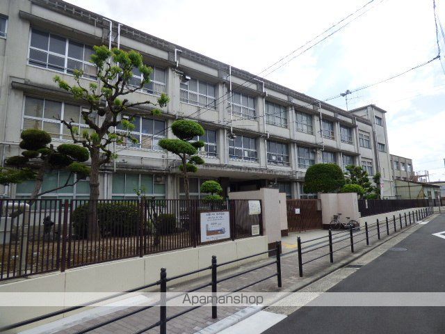 小学校　生野南小学校（小学校）まで653m