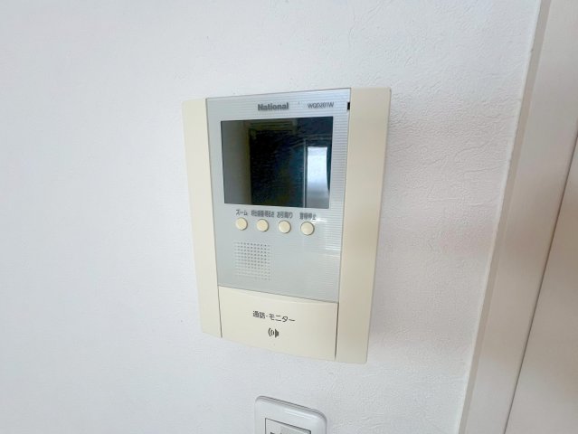 セキュリティ　TVモニターホンで来客が誰か確認してから開けて下さいね