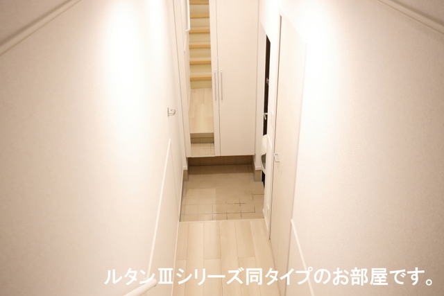 玄関　図面と現状に相違がある場合には現状を優先