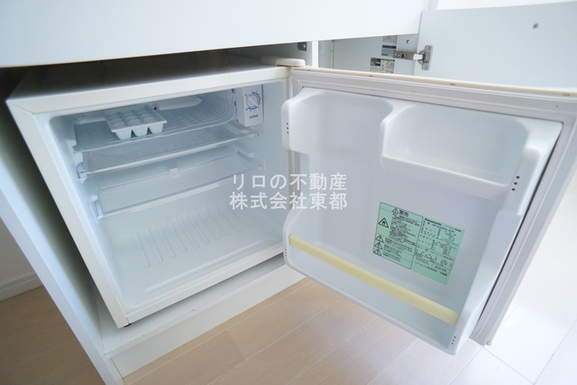 その他設備　オールシーズン必要不可欠なミニ冷蔵庫設置済みです☆
