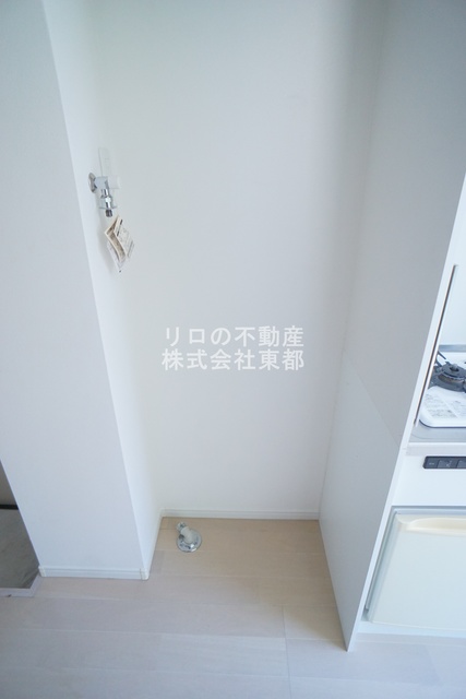 その他　洗濯機置き場は室内にあるので雨に濡れる心配はありません。