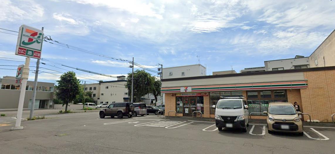 コンビニ　セブンイレブン札幌北1条東12丁目店（コンビニ）まで199m