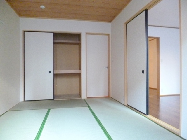 収納　使いやすい収納一間　同仕様