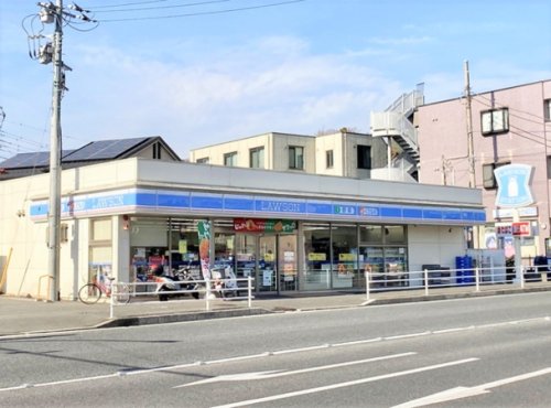 コンビニ　ローソン 横浜釜利谷東五丁目店（コンビニ）まで743m