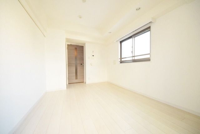 その他部屋・スペース　★洋室約６帖★