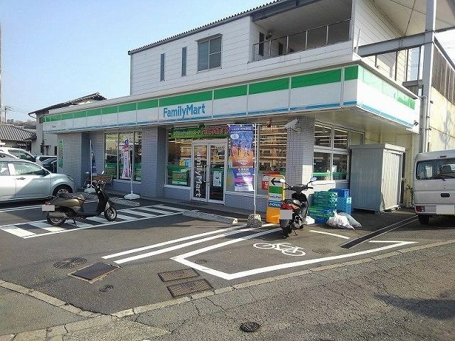 コンビニ　ファミリーマート　椎迫店（コンビニ）まで350m