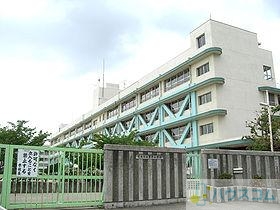 小学校　茨木市立耳原小学校（小学校）まで285m