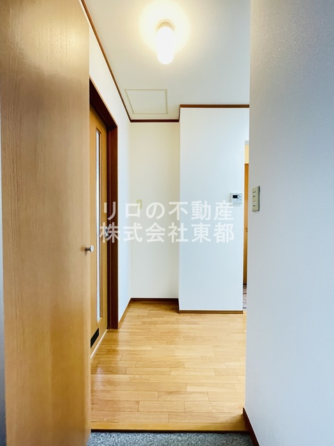 玄関　すっきりシンプルな玄関スペースです！