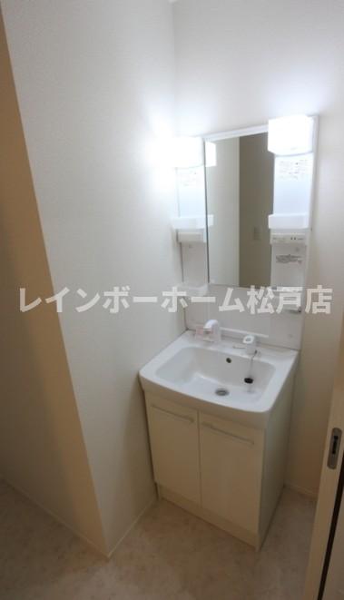 洗面設備　忙しい朝には欠かせない洗面所です
