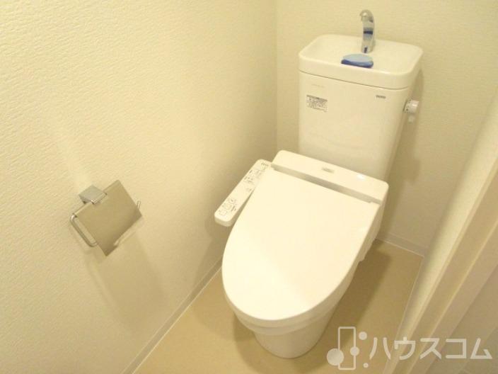 トイレ　冬場も安心の温水洗浄便座！