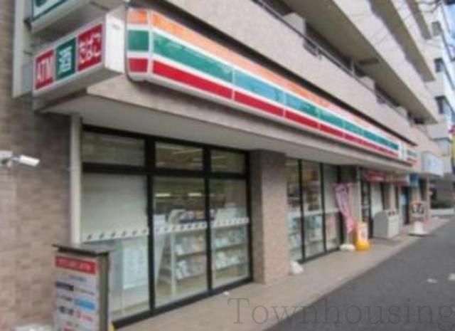 コンビニ　セブンイレブン（コンビニ）まで550m