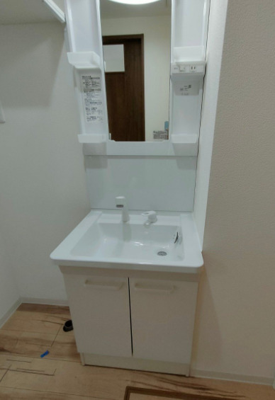 洗面設備　別部屋の画像を使用しております。