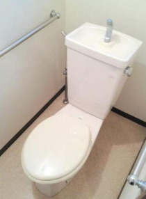 トイレ　コンパクトで使いやすいトイレです