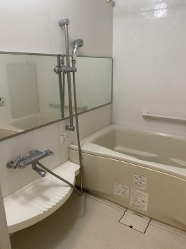 バス・シャワールーム　バス※別部屋参考写真