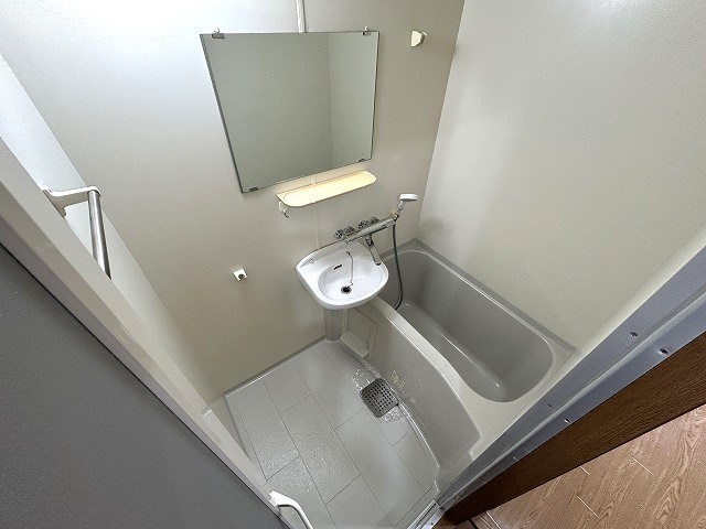 バス・シャワールーム　参考写真。