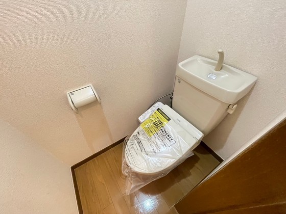 トイレ　※別部屋の写真です
