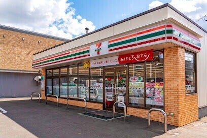 コンビニ　セブンイレブン札幌北39条東16丁目店（コンビニ）まで408m