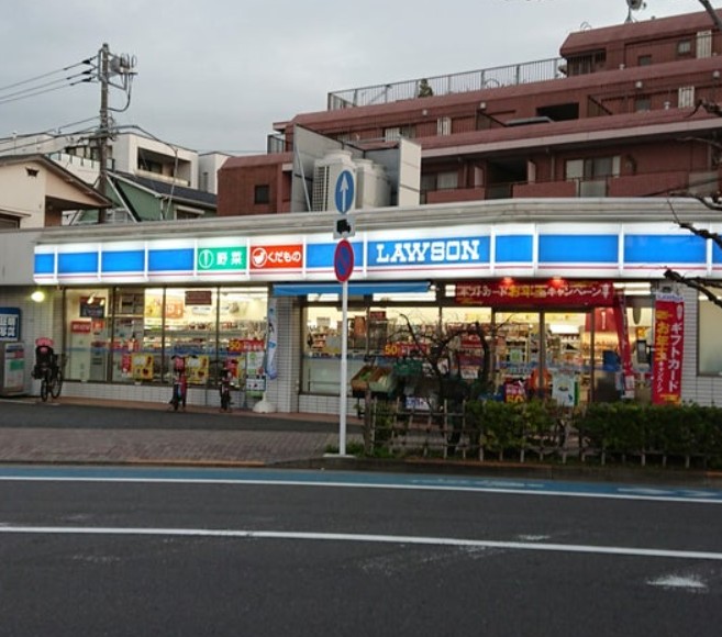 コンビニ　ローソン 大井三丁目店（コンビニ）まで438m