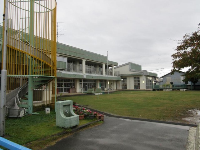 幼稚園・保育園　一宮市立赤見保育園（幼稚園・保育園）まで1703m