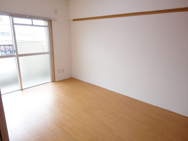 その他部屋・スペース　南側の洋室６帖
