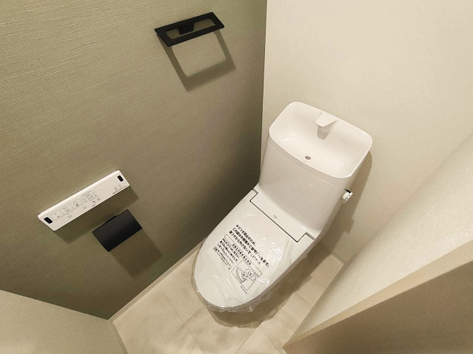 近鉄南大阪線 藤井寺駅 徒歩10分 3階建 築3年のトイレ写真