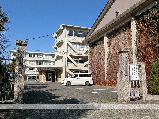 小学校　大垣市立荒崎小学校（小学校）まで1300m