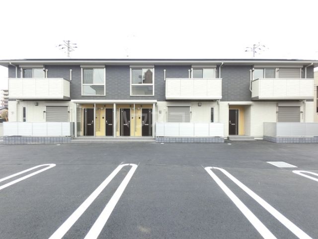 ロイヤルベルグIIの外観写真
