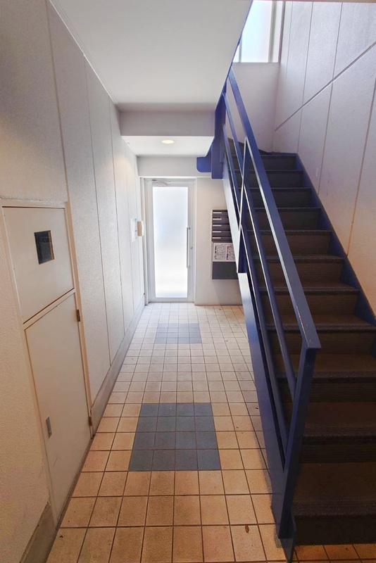 東急東横線 学芸大学駅 徒歩10分 5階建 築15年の外観写真