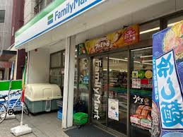 コンビニ　ファミリーマート 戸越銀座東店（コンビニ）まで53m