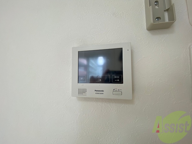 セキュリティ　ＴＶモニター付インターホンです。来客者の顔が見えるので安心！