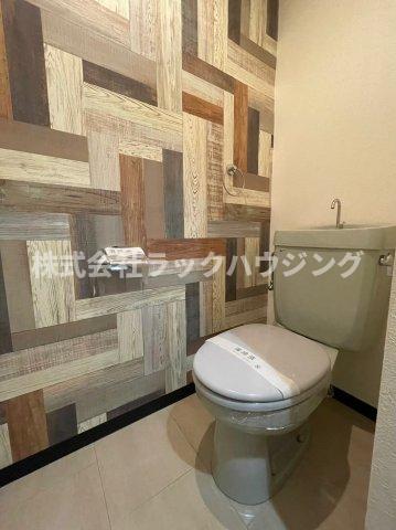 トイレ　【お部屋探しはラックハウジングにお問合せ下さいませ】
