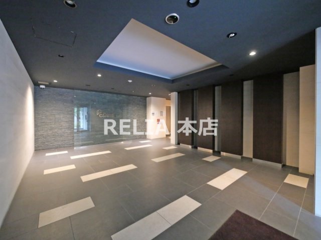 地下鉄御堂筋線 大国町駅 徒歩4分 14階建 築13年の外観写真