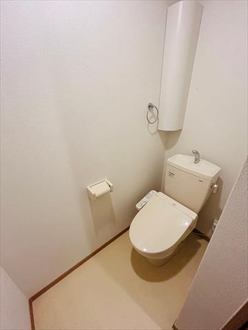 Shiningのトイレ写真