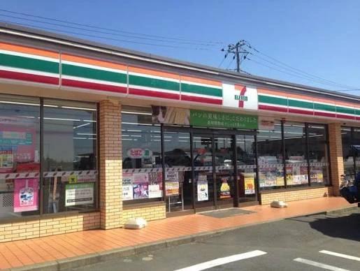 コンビニ　セブンイレブン 検見川東店（コンビニ）まで768m