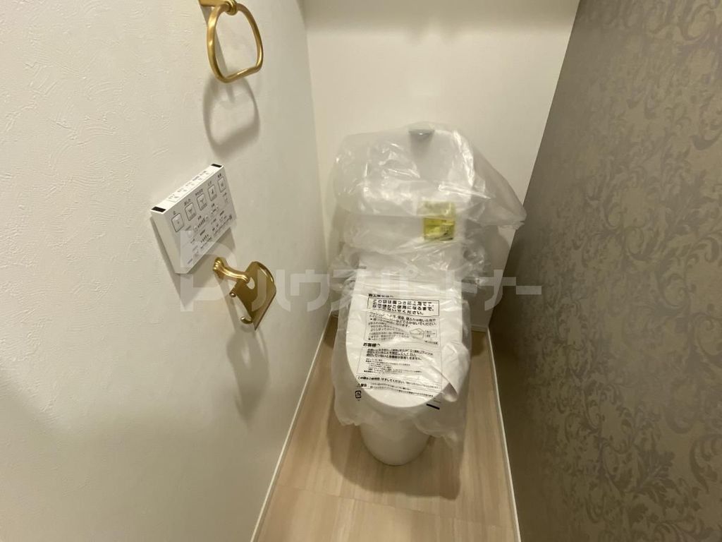 ＪＲ総武線 両国駅 徒歩10分 9階建 築6年のトイレ写真