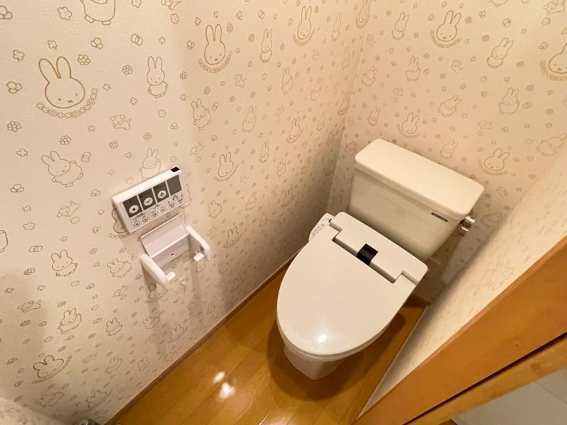 トイレ　トイレ